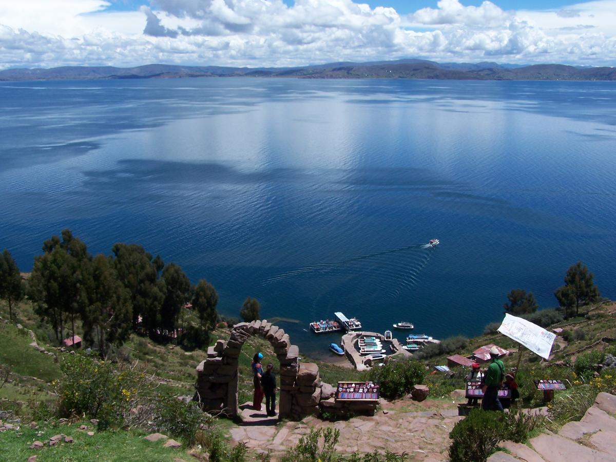 Marlon'S House Puno-Peru Bed & Breakfast Exterior foto